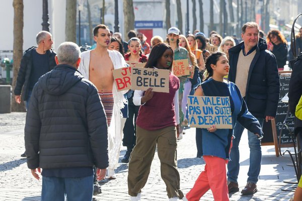 Choisir un porte clé badge : conseils et astuces essentiels